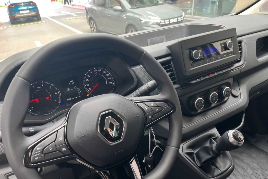 Inchirieri auto microbuz 8+1 locuri | Inchirieri 7,8 & 9 locuri | RENT