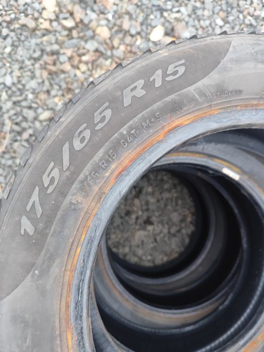 Set  4 anvelope  m+s 175/65R15