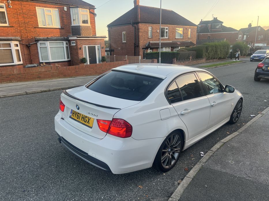 Bmw 320 2011  sport plus edition