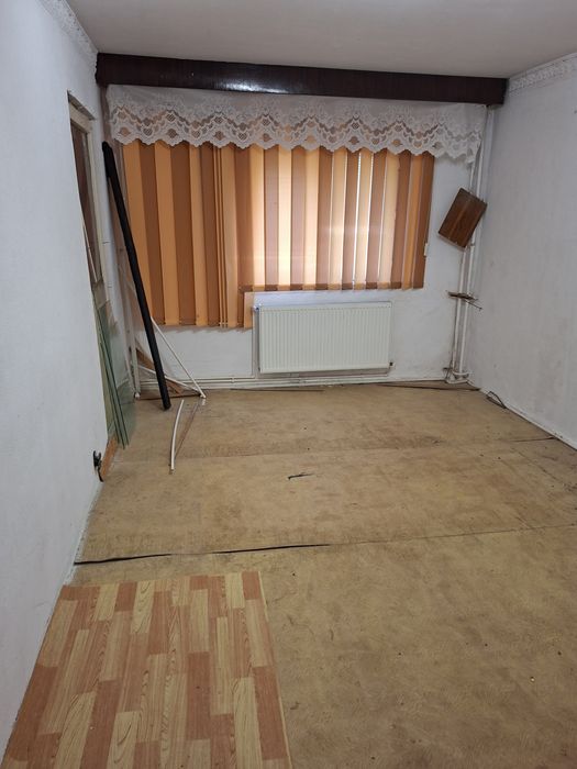 vand apartament 2 camere cofort 1 dec zona brosteni