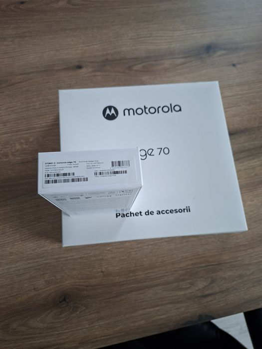 Motorola edge 70 12gb ram 512gb memorie cu packet accesorii