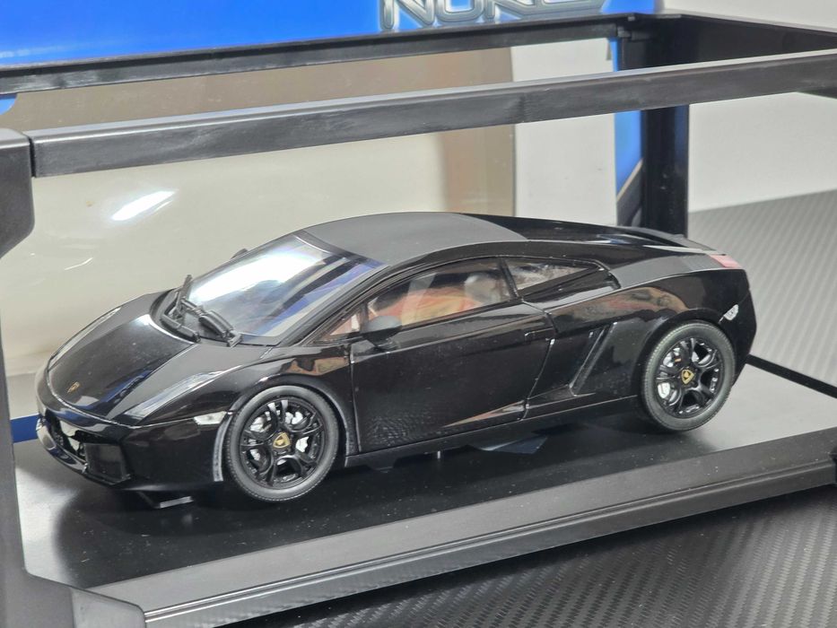 Macheta Auto 1/18 Norev Lamborghini Gallardo NERA