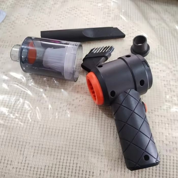 NOU Mini aspirator casa sau auto reincarcabil USB