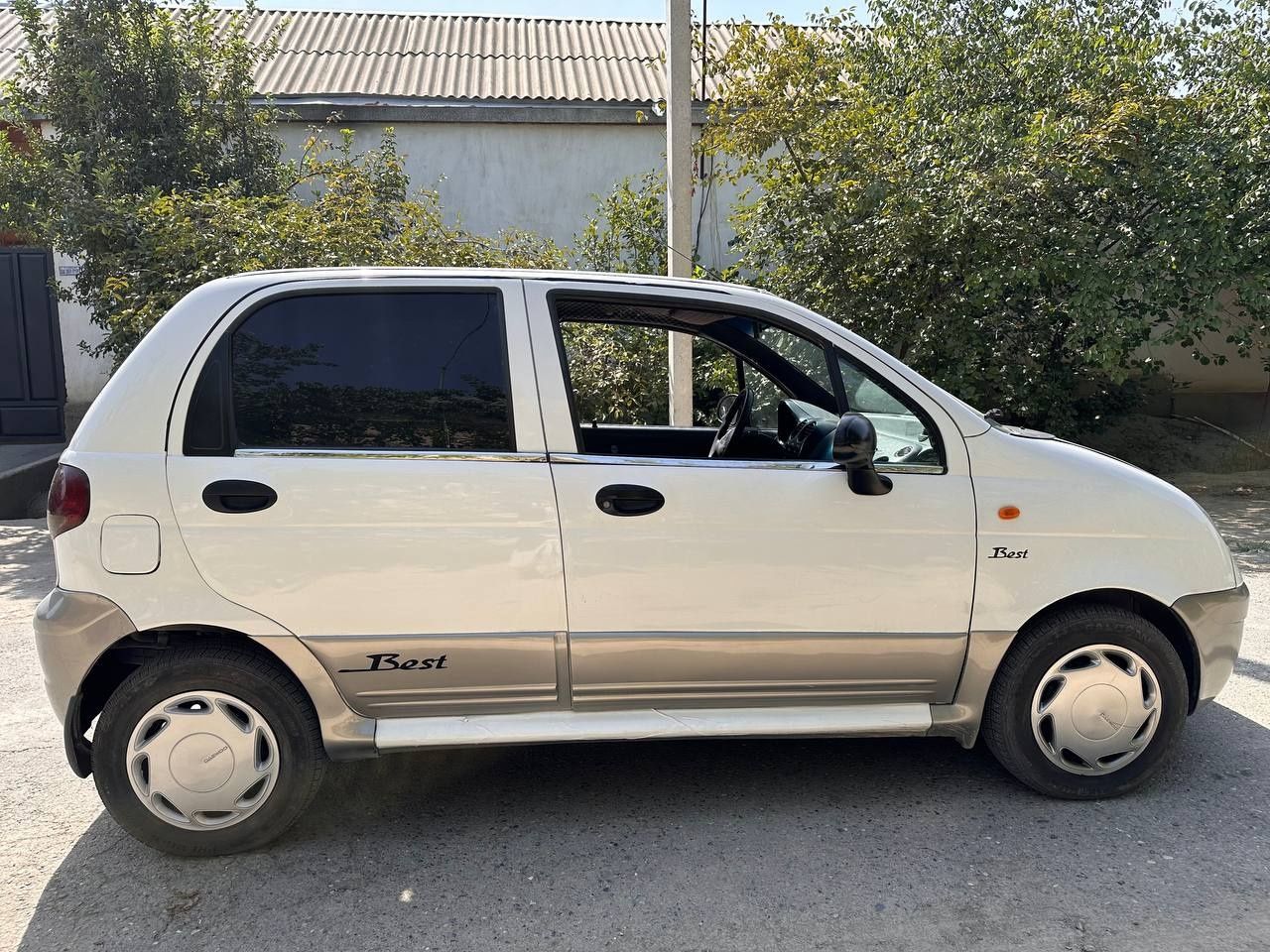 Matiz Best rangi oq