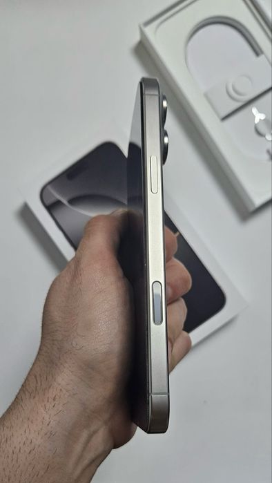 Vand iPhone 16 Pro Max Natural Titanium, 256GB