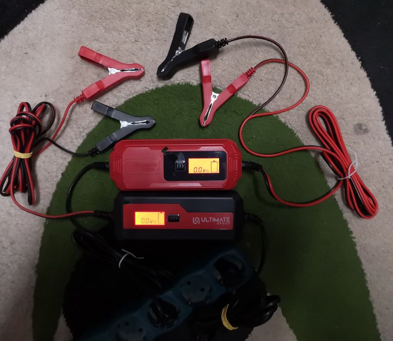 Redresor auto moto smart NOU baterii 6 - 12 V display