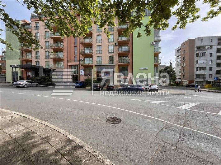 Дава се под наем Магазин в Несебър - 555 кв.м за 5550 € - Снимка #2