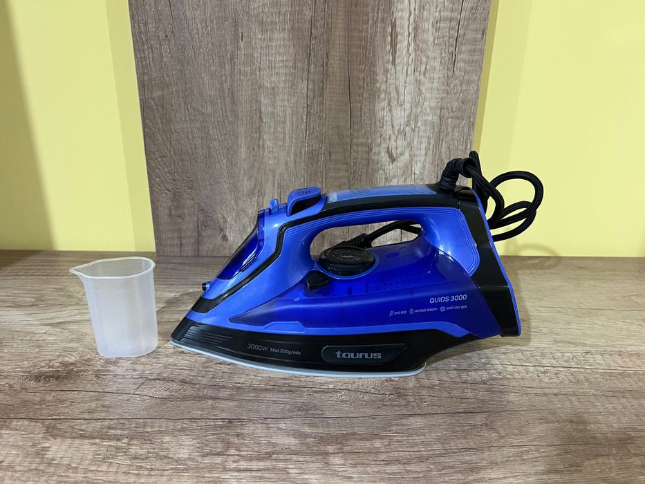 Мощна парна ютия Taurus Quios 3000 W