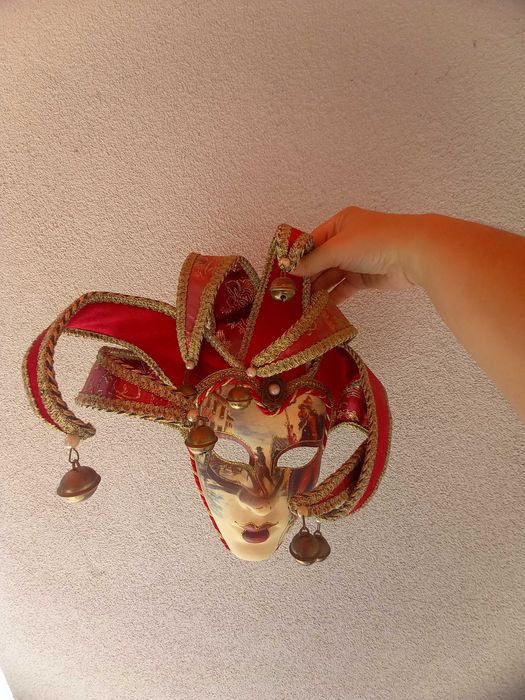 Нови кукерски/карнавални маски за стена