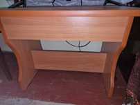 Vand mobilier foarte ieftin