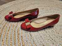 Обувки червени Salvatore Ferragamo