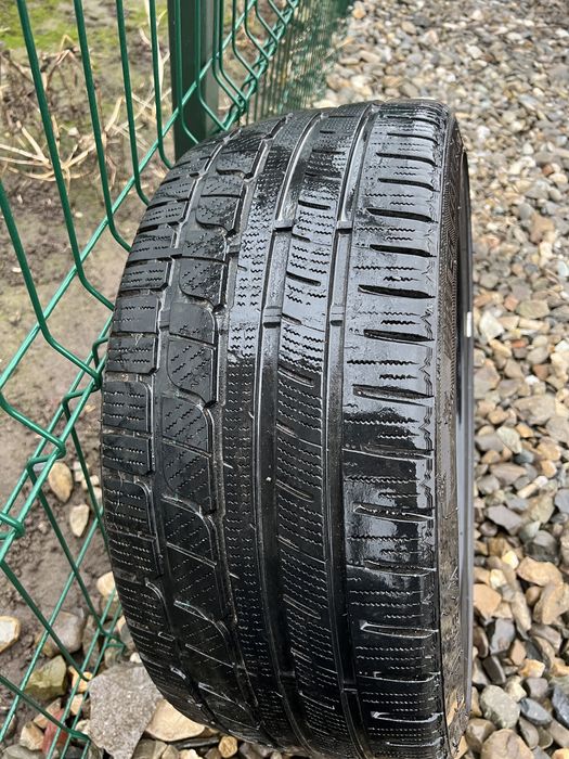 2 Cauciucuri de iarna // 235/35/R19