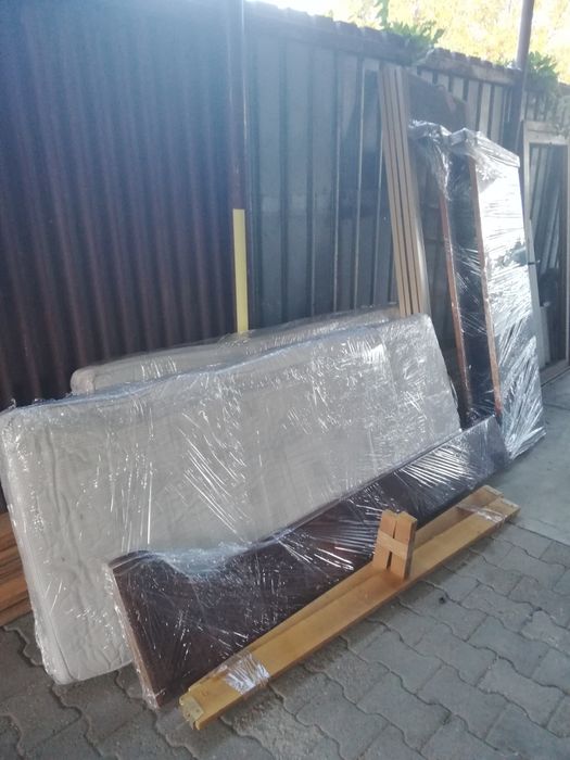 Pat din lemn masiv doua persoane