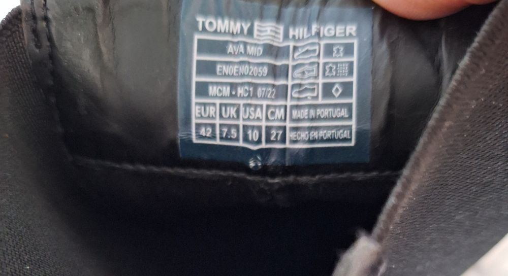 Tommy hilfiger естествена кожа унисекс