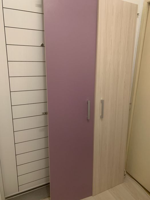 Детско двуетажно легло с бюро и гардероб с двулицев матрак