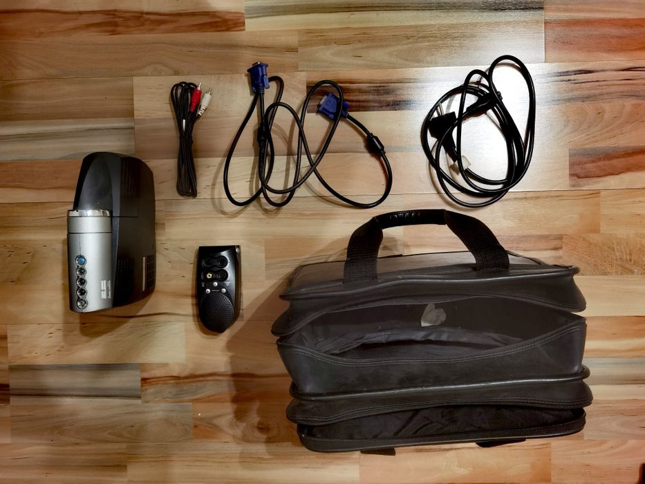 Retro mini proiector portabil Compaq IPaq MP2810 anul 2001 de colectie