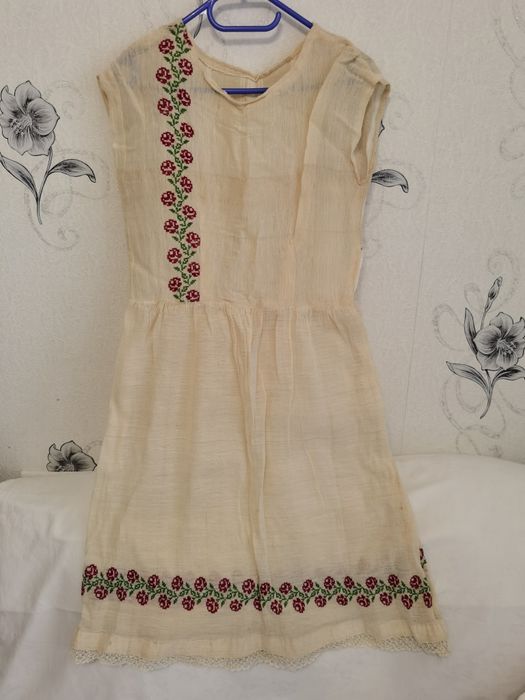 Антична рокля от кенар