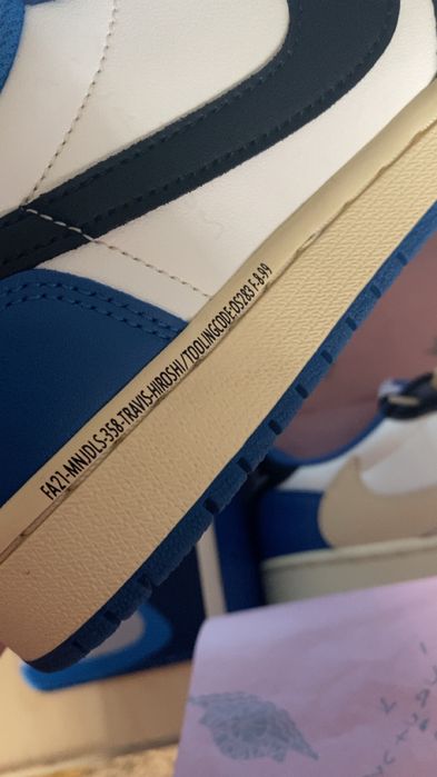 Jordan 1 low travis scott x fragment