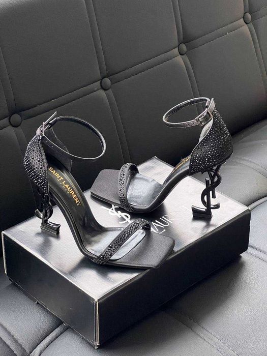 Tocuri YSL calitate premium din piele