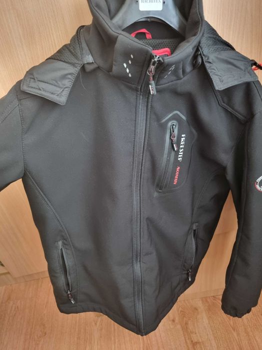 Мъжко софтшел яке