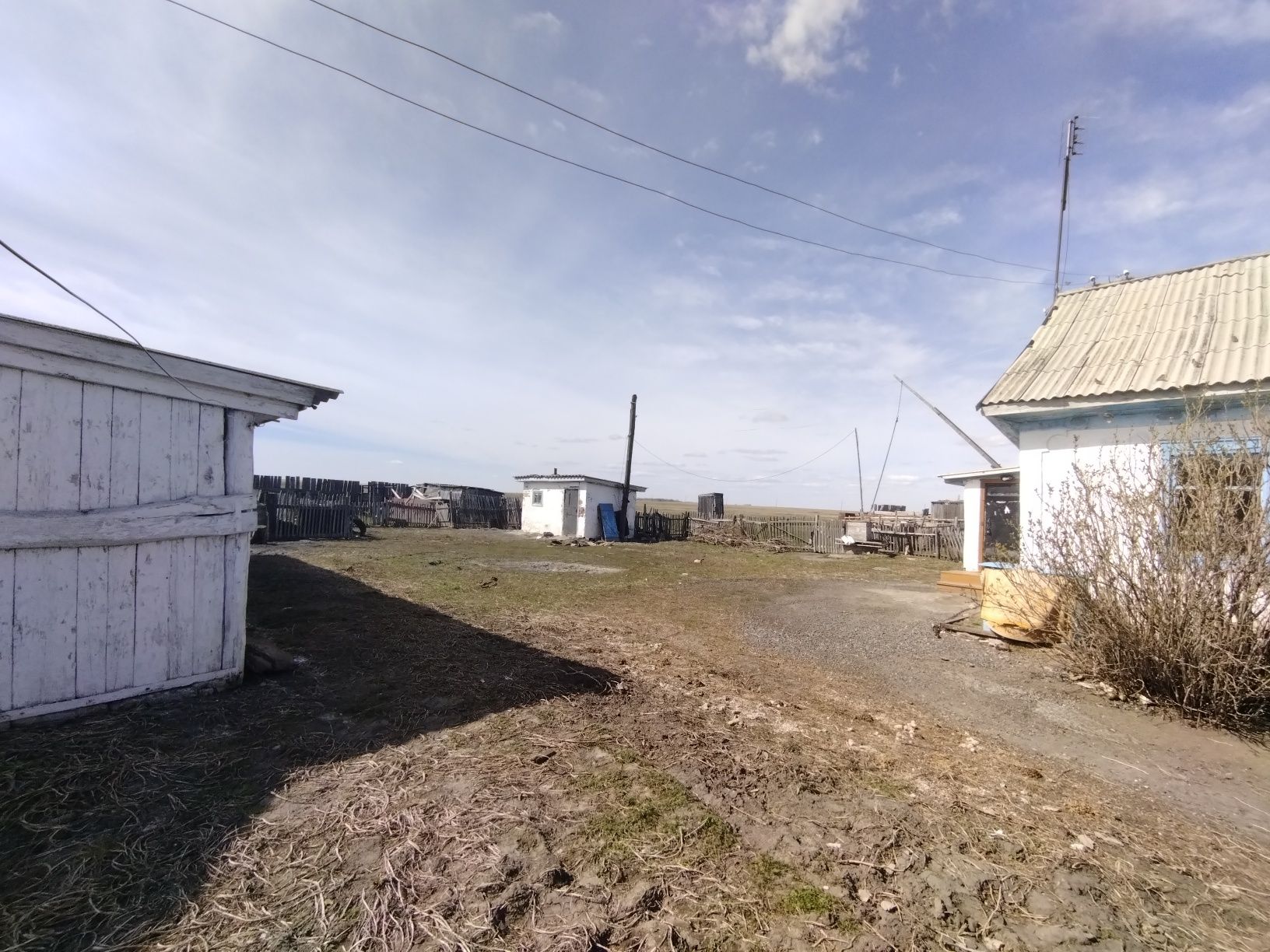 Продам либо Обменяю на авто  дом в п.Костомар