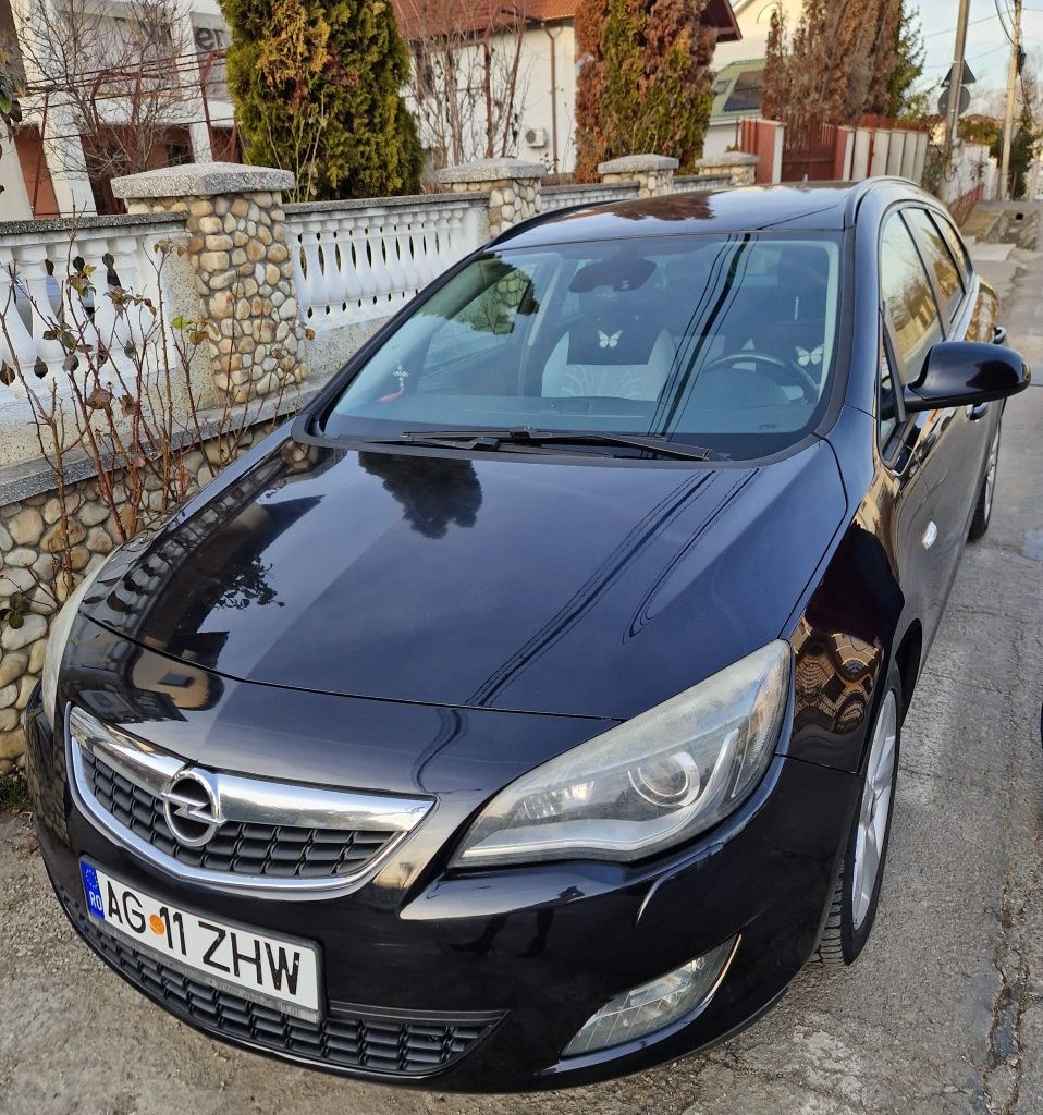 Opel Astra J Sport Tourer