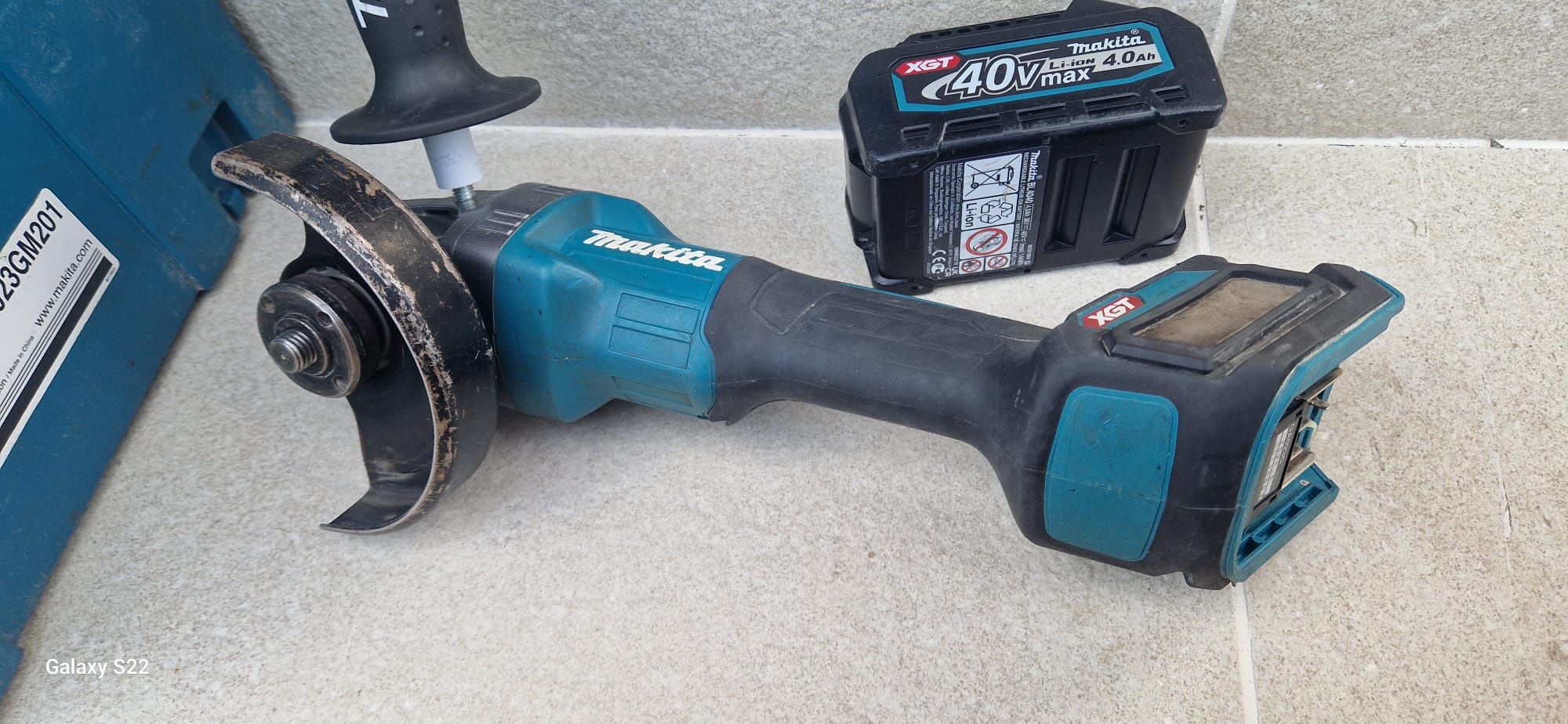 Makita polizor pe acumulator de 40 V