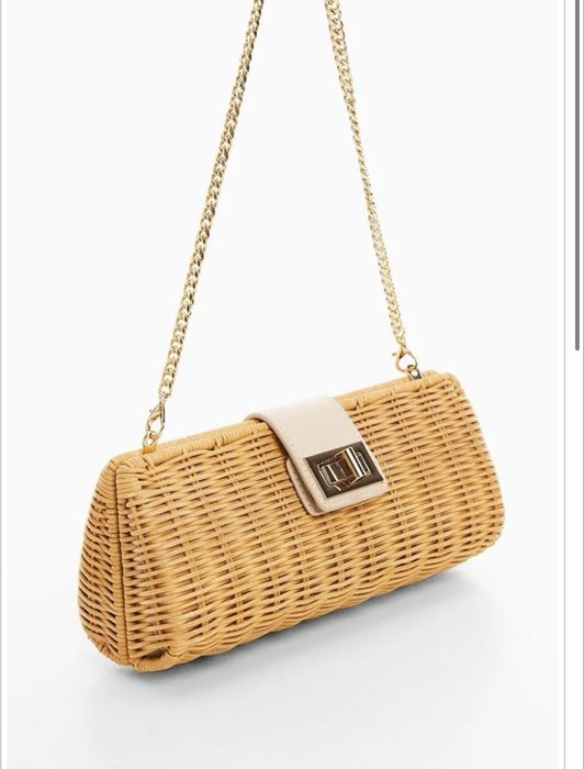 Клатч от бренда Mango