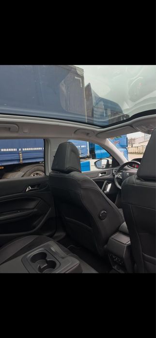 Peugeot 308, Panoramic, Alcantara, Navigatie, €6