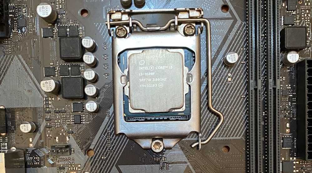 kit gaming placa de baza+procesor i3 9100f