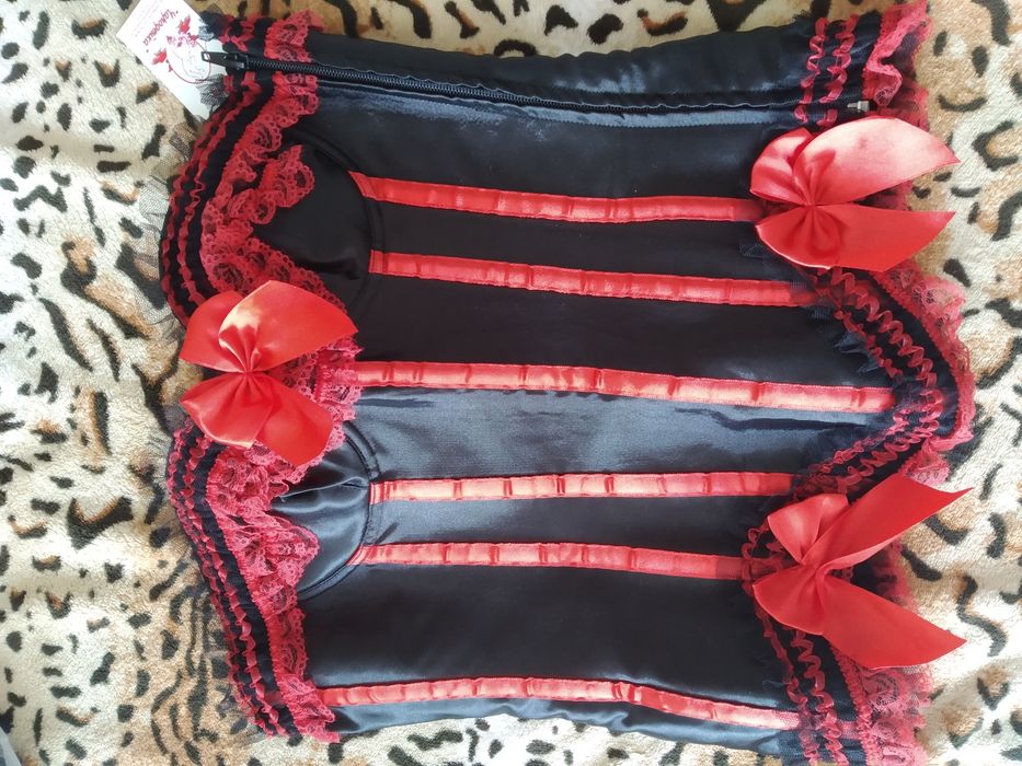 Продам корсеты нов.