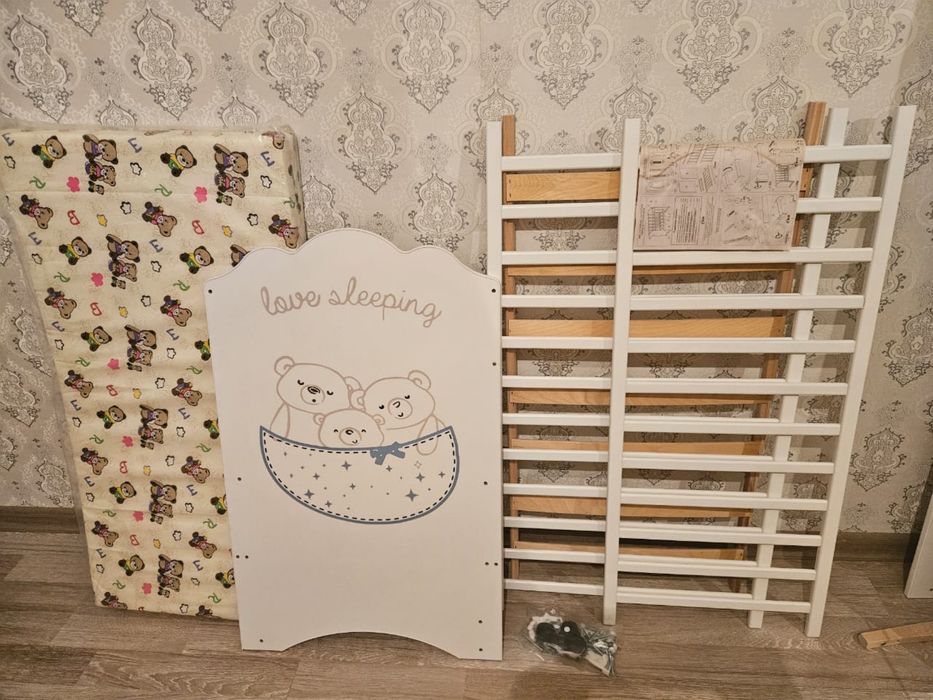 Детский кровать новый