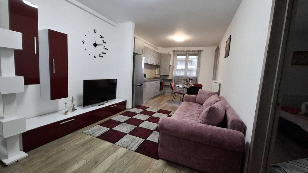 Vand apartament mobilat +parcare ,afacere la cheie in Maurer Residence