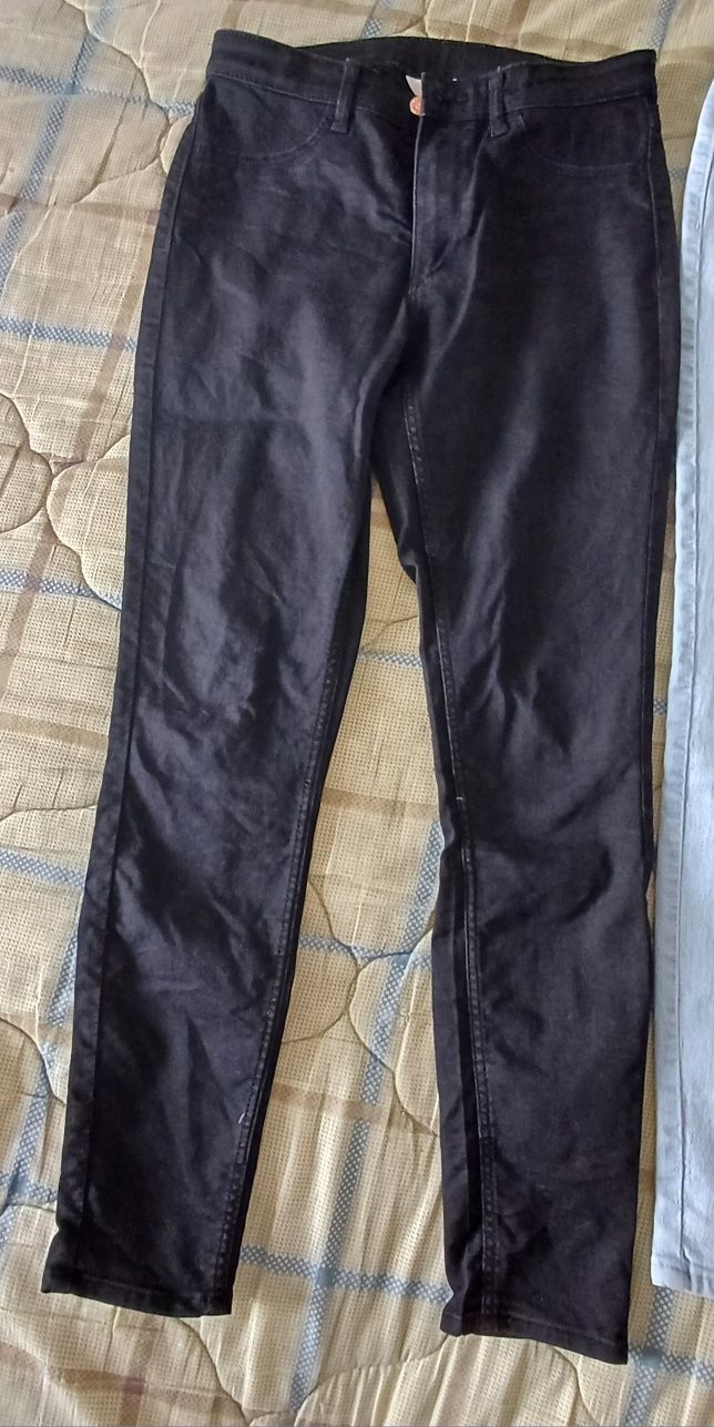 Pantaloni H&M 146
