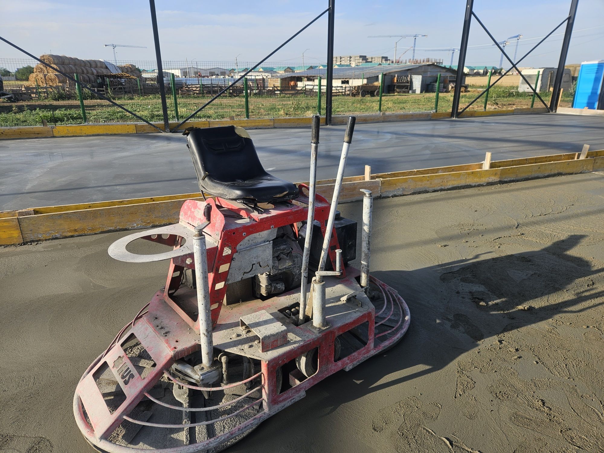 Turnari beton finisat si elicopterizat mecanic