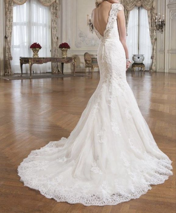 Vand rochie de mireasa model sirena Justin Alexander