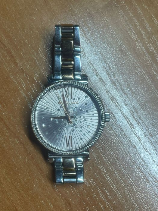 Продам часы Michael Kors оригинал