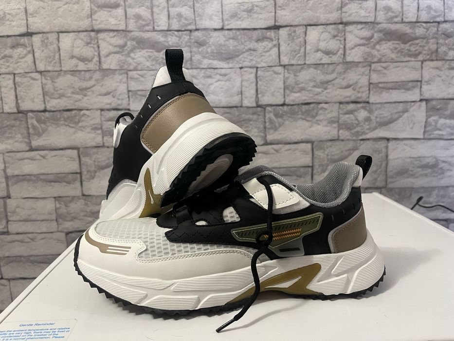 Кроссовки мужские лето