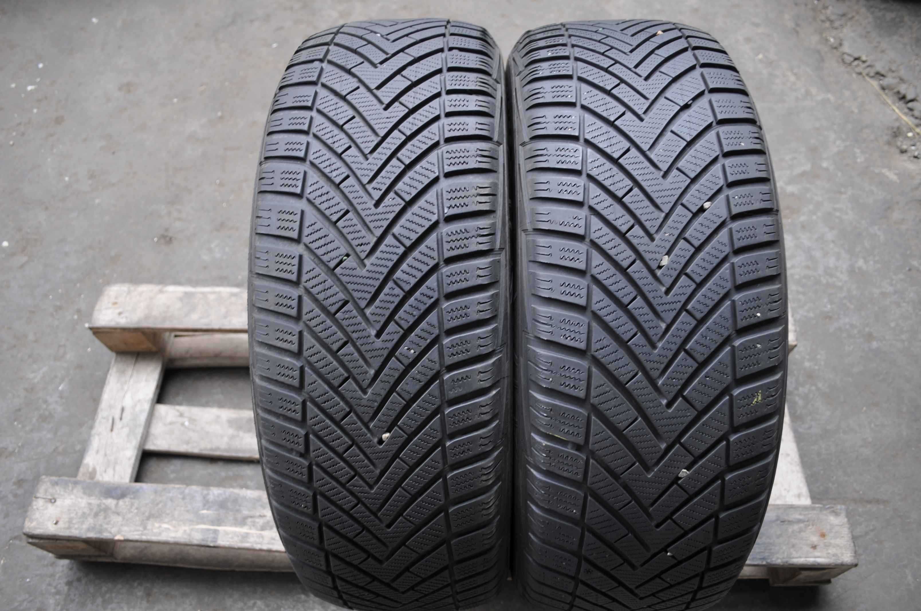 SET 2 Anvelope Iarna 215/60 R16 VREDESTEIN Wintrac