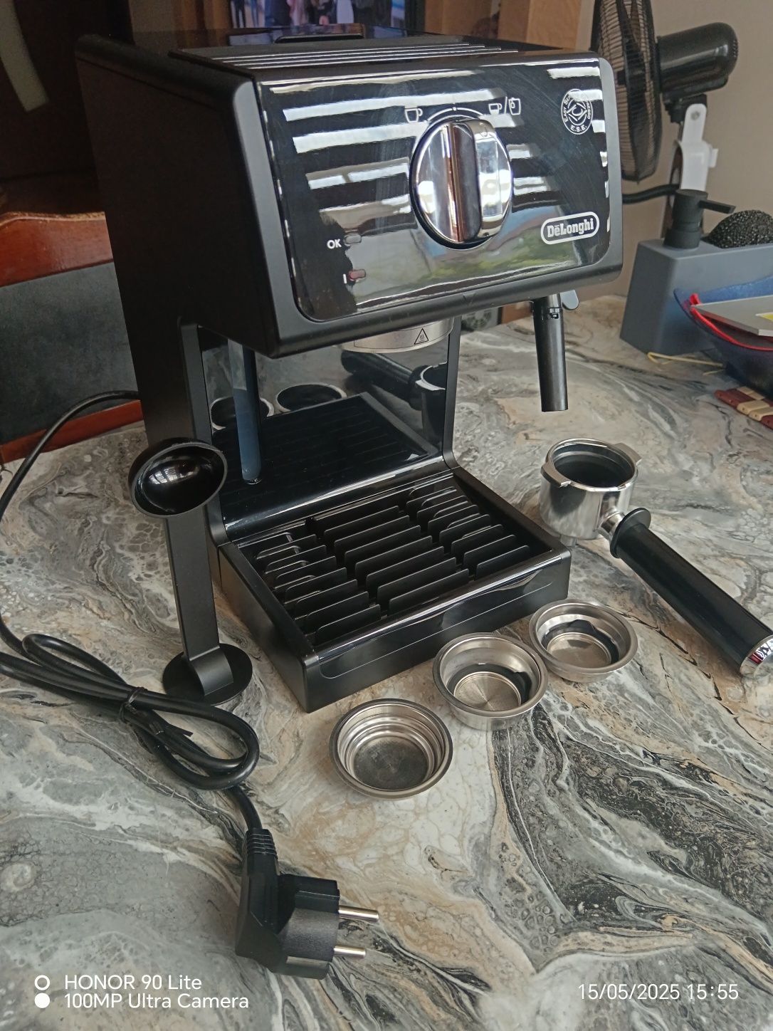Кафе машина Delonghi