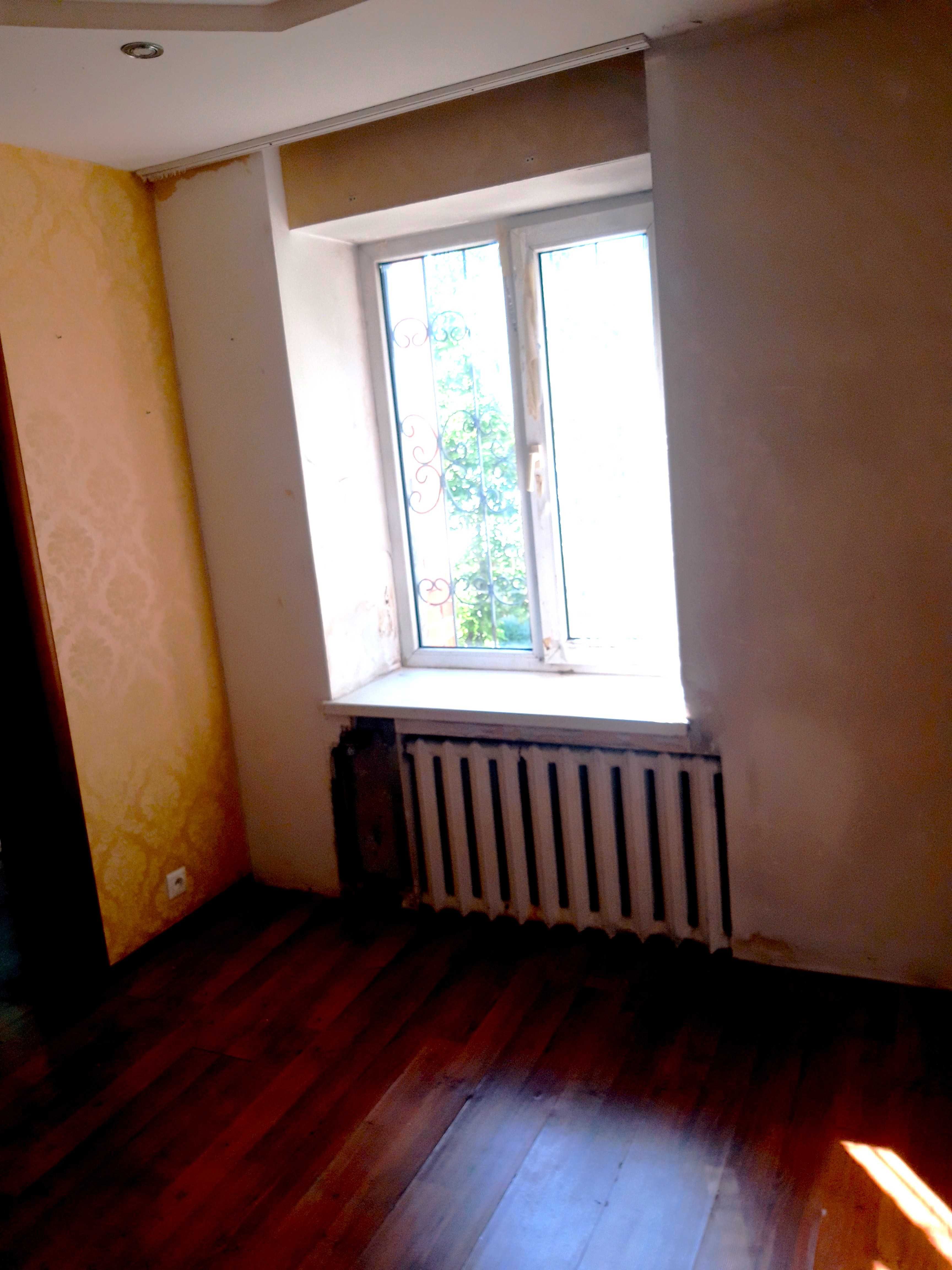 ПРОДАМ 3-комн. кв., ул. Конституции, район ТД Арман, 60 кв.м.