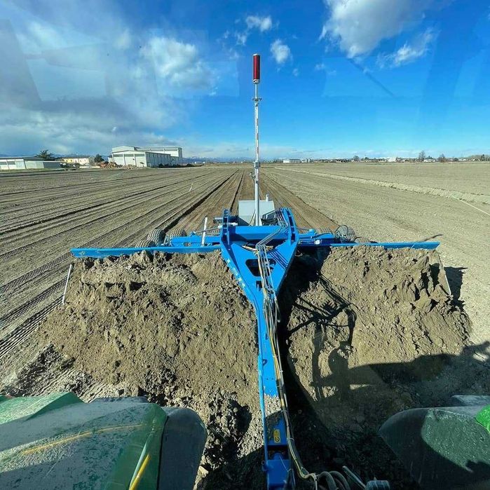 AgriCAD LL1 (Италия) уклонли майдонлари ва ГЭС қурилиши учун GPS сист.