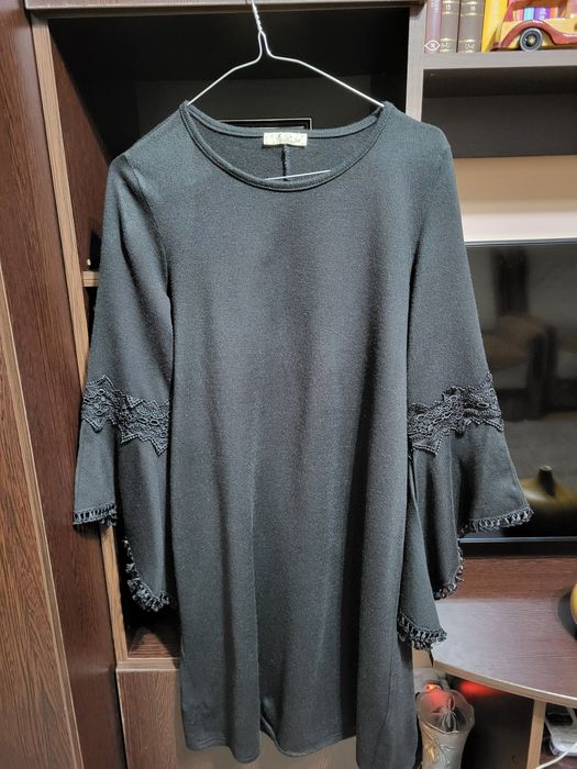 Vand rochie din tricot neagra