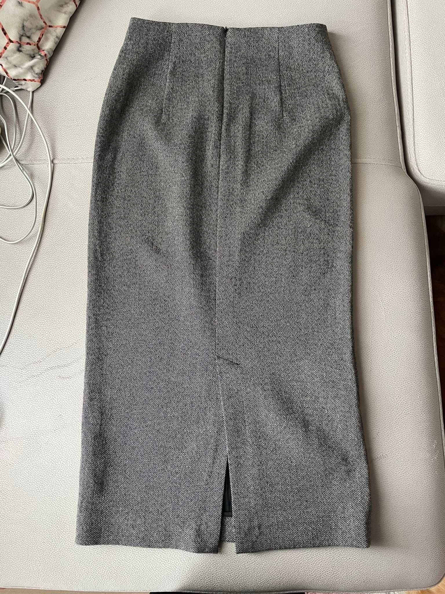 Zara Дълга зимна пола, XS размер