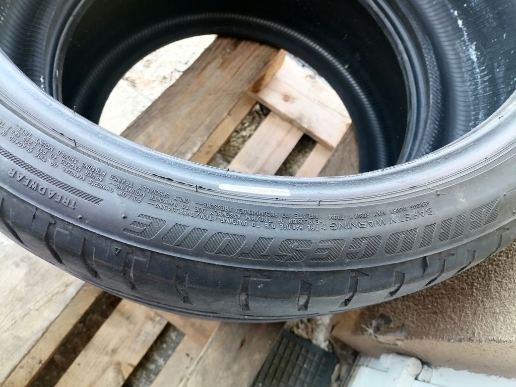 255 35 R 20 97 Y BRIDGESTONE ДОТ 3719