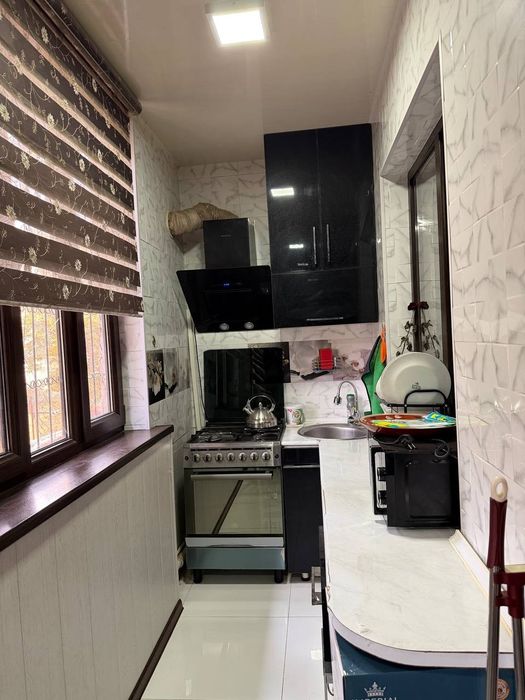 Срочно Сдаётся квартира ТТЗ-2 базар 2-комн предельная 3-комн авторский