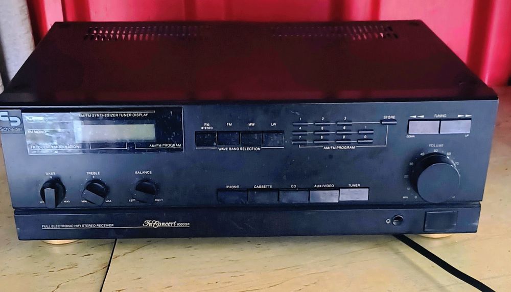 Vând amplificator radio + statie de 30W