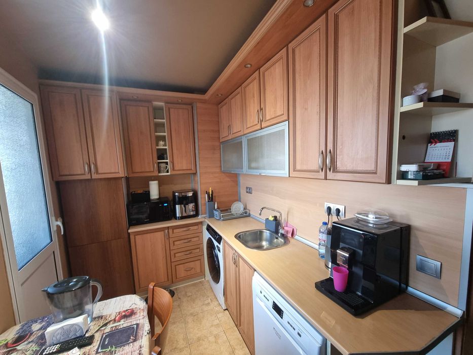 Продава се Двустаен апартамент в Благоевград, Орлова чука - 63 кв.м за 1143 €/кв.м - Снимка #4