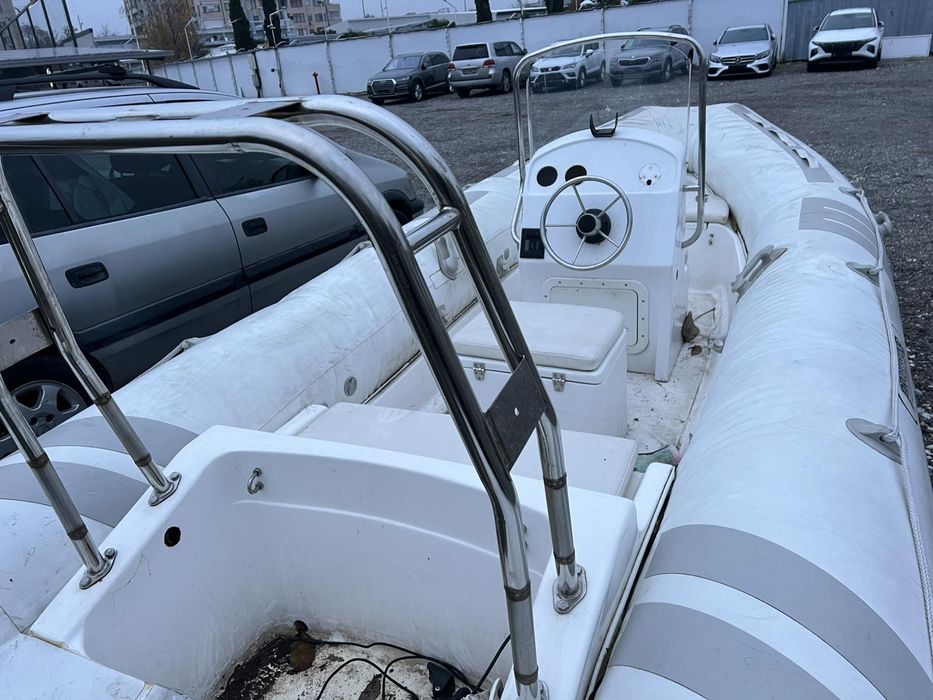 Продавам РИП лодка