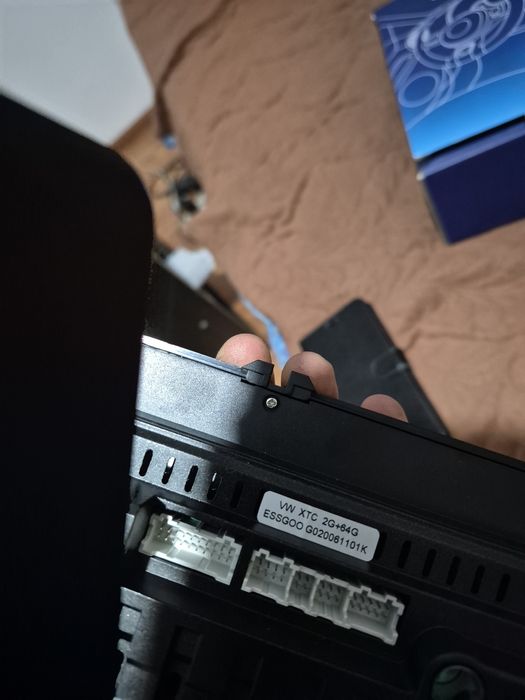 Navigatie volwaghen skoda pasat